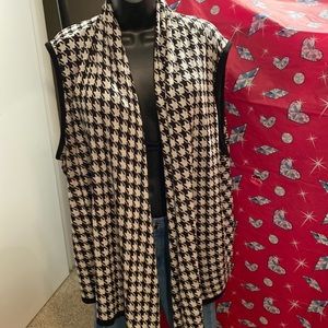 3x sleeveless cardigan